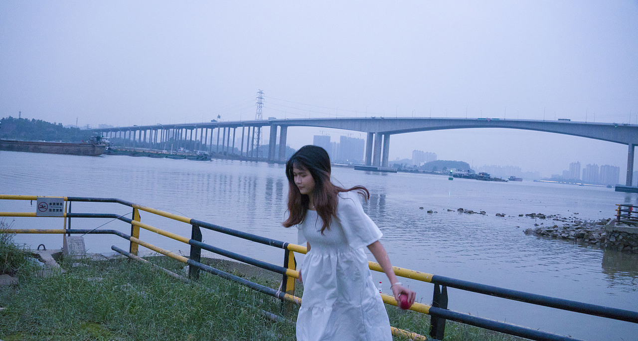 人物摄影-超百元少女与狗子