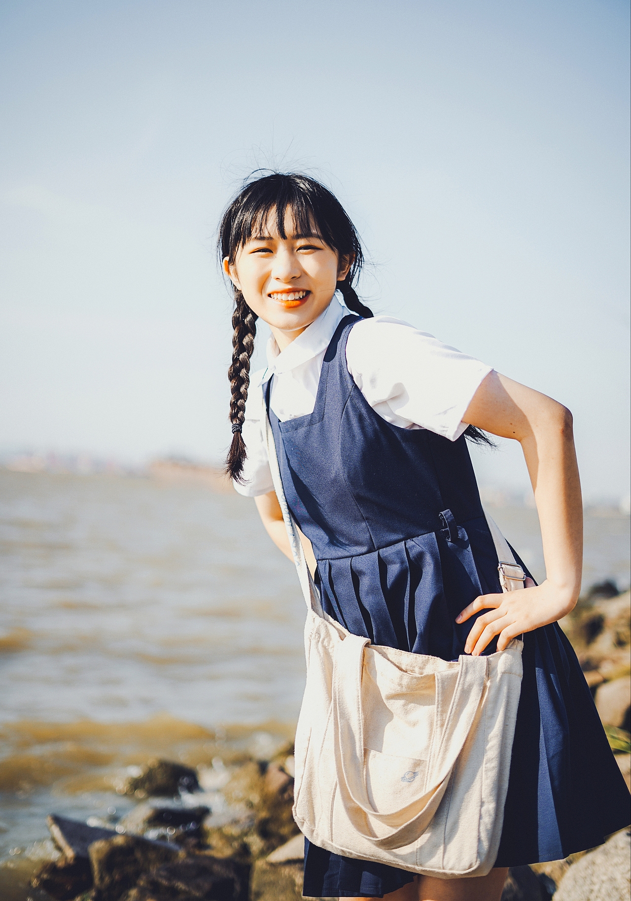 夏天、女孩、天空（图ZMjA1OTcwMTc2） - 人像摄影 - 站酷设计师LaBalena落落原创素材 - 站酷ZCOOL