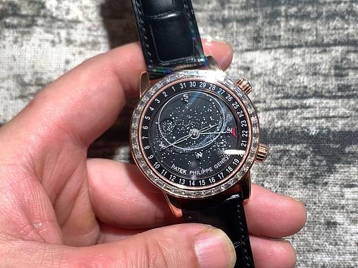 会动的星空戴在手上超解毒，百达翡丽星空腕表