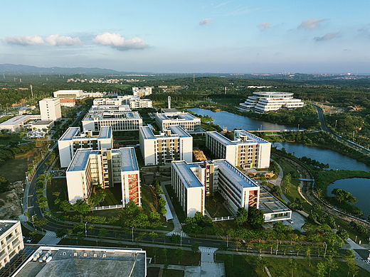 广东工业大学揭阳校区