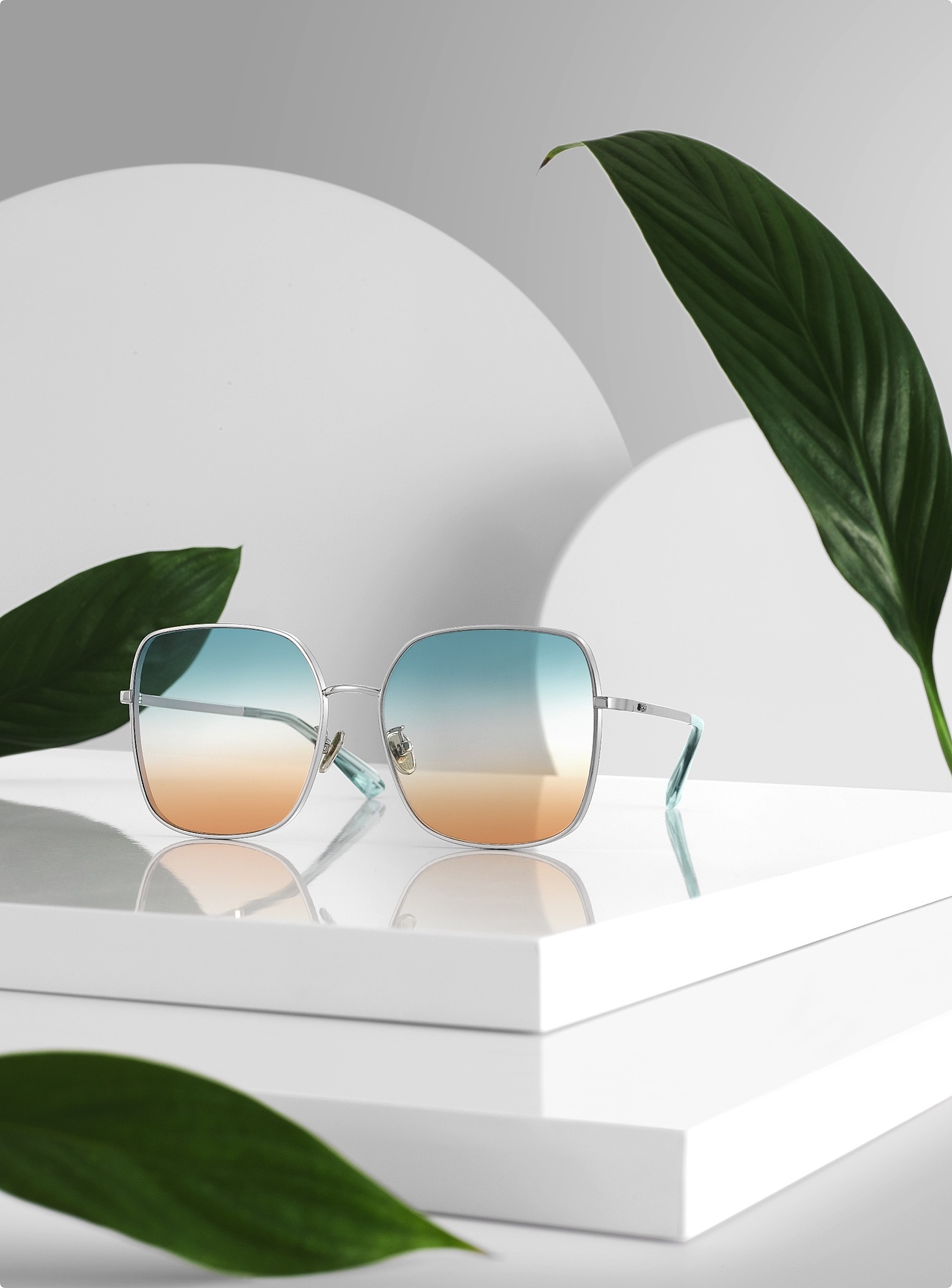 Prsr眼镜创意拍摄（图ZMjY5NzY4NTI0） - 修图/后期 - 站酷设计师家辛商业修图原创素材 - 站酷ZCOOL