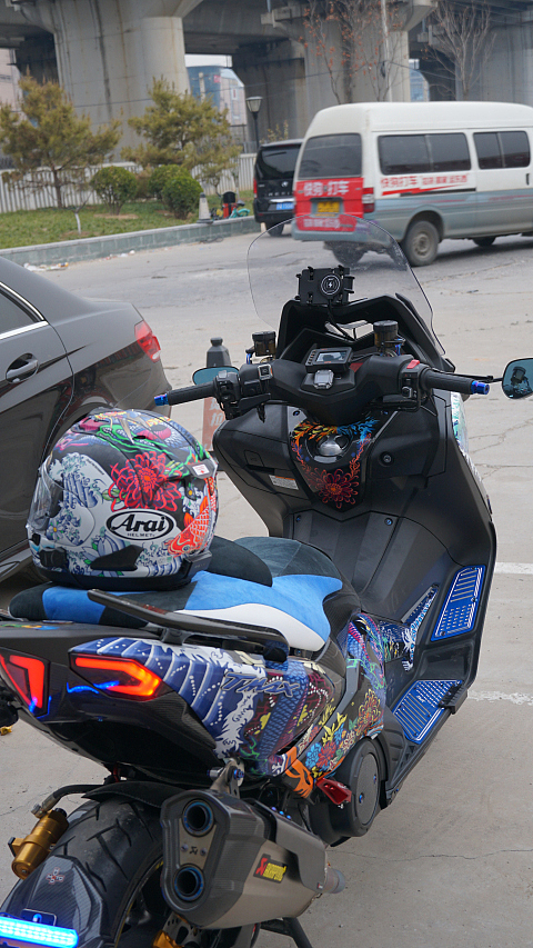 手工制作拼色雅马哈T-MAX摩托车座椅