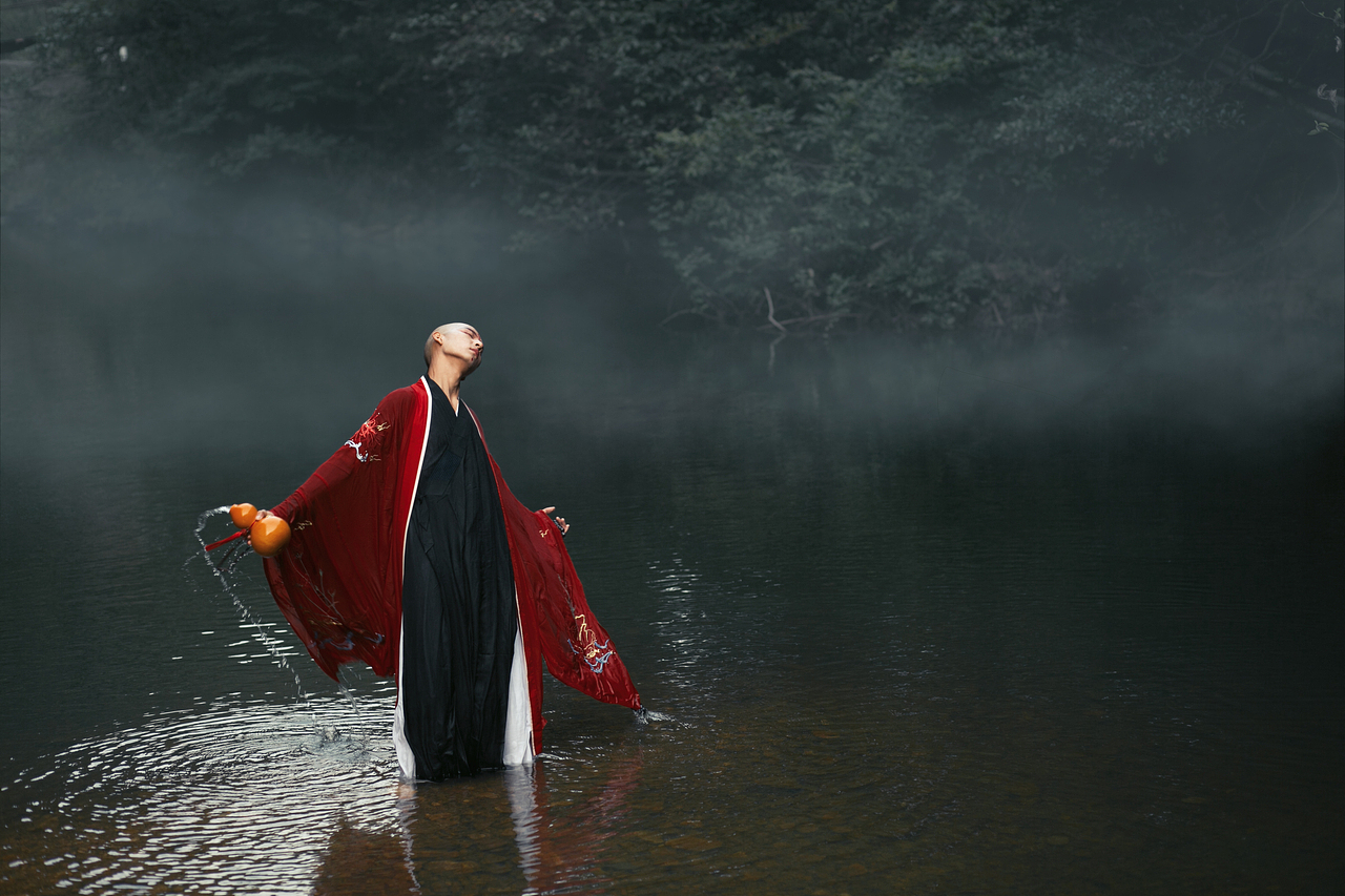 举报177分享原创作品摄影人像摄影人像古风写真汉服摄影摄影】青暮从