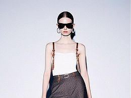 不同的系列同一個(gè)調(diào)調(diào)，也是喜歡的