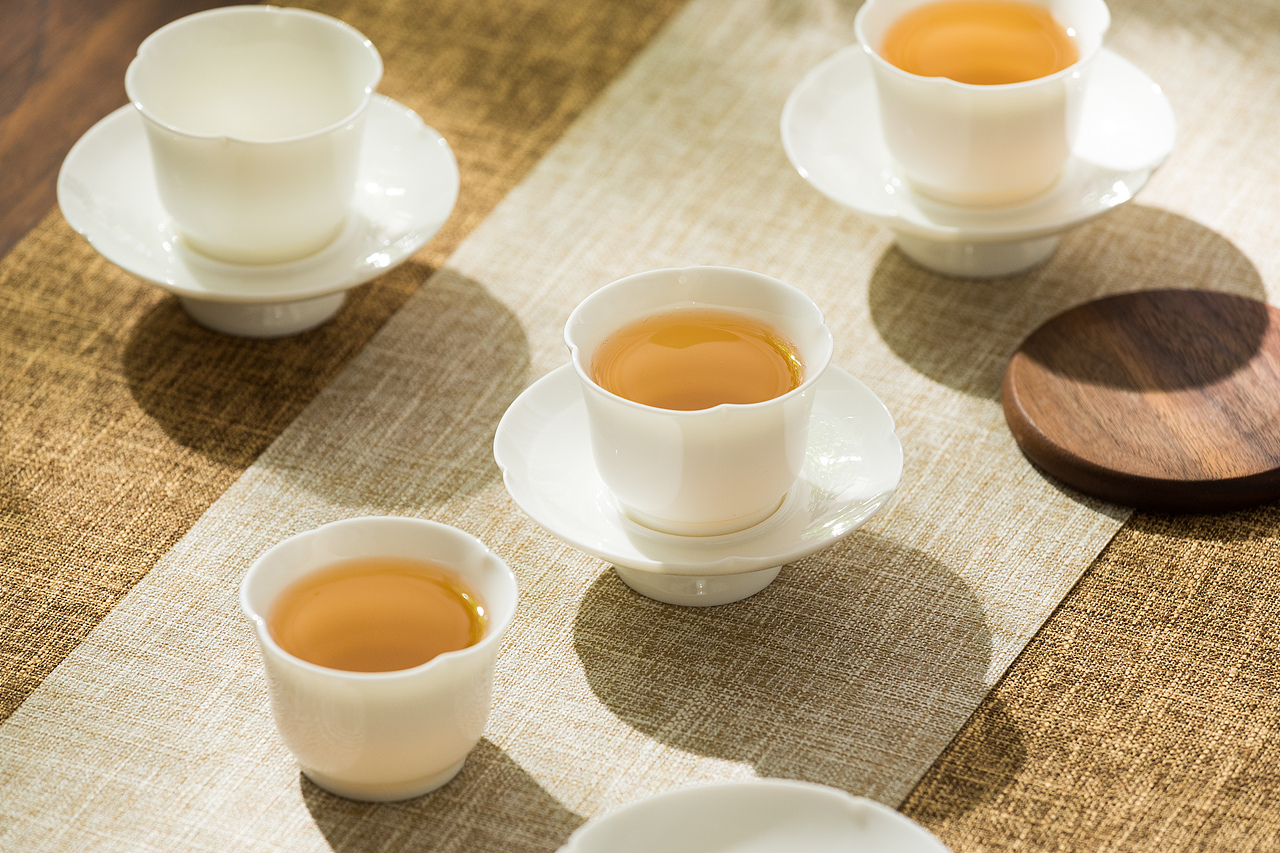 《缘分的天空》| 茶杯 | 茶碗 | 主人杯 | 茶具 | 饮具（图ZMjg5OTU2MDk2） - 产品摄影 - 站酷设计师一毛拍美器原创素材 - 站酷ZCOOL