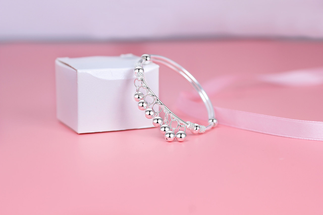 珠宝首饰后期场景修图（图ZMTE0NDUwOTYw） - 修图/后期 - 站酷设计师梦引原创素材 - 站酷ZCOOL