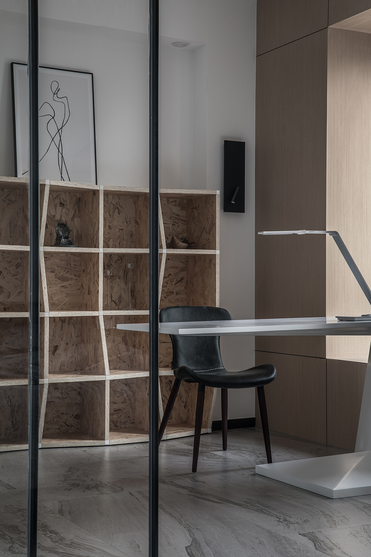 欧松板的书柜是不是特原始,很有复古的味道.