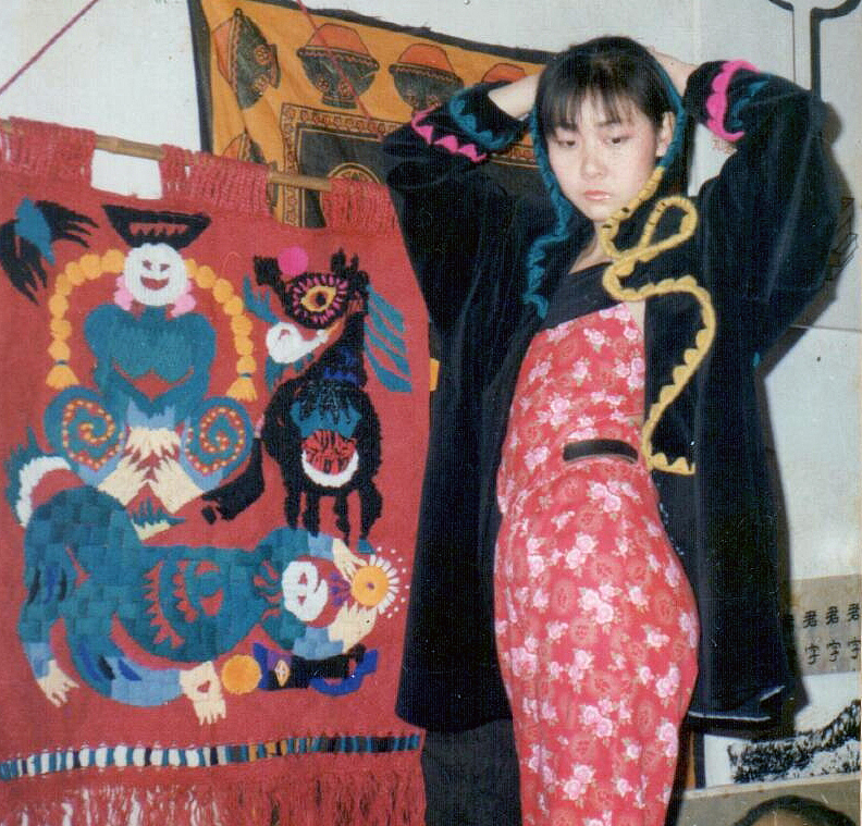 学生时代的服装设计（图ZMTIyMzU1Mjky） - 休闲/流行服饰 - 站酷设计师阎评作品集原创素材 - 站酷ZCOOL