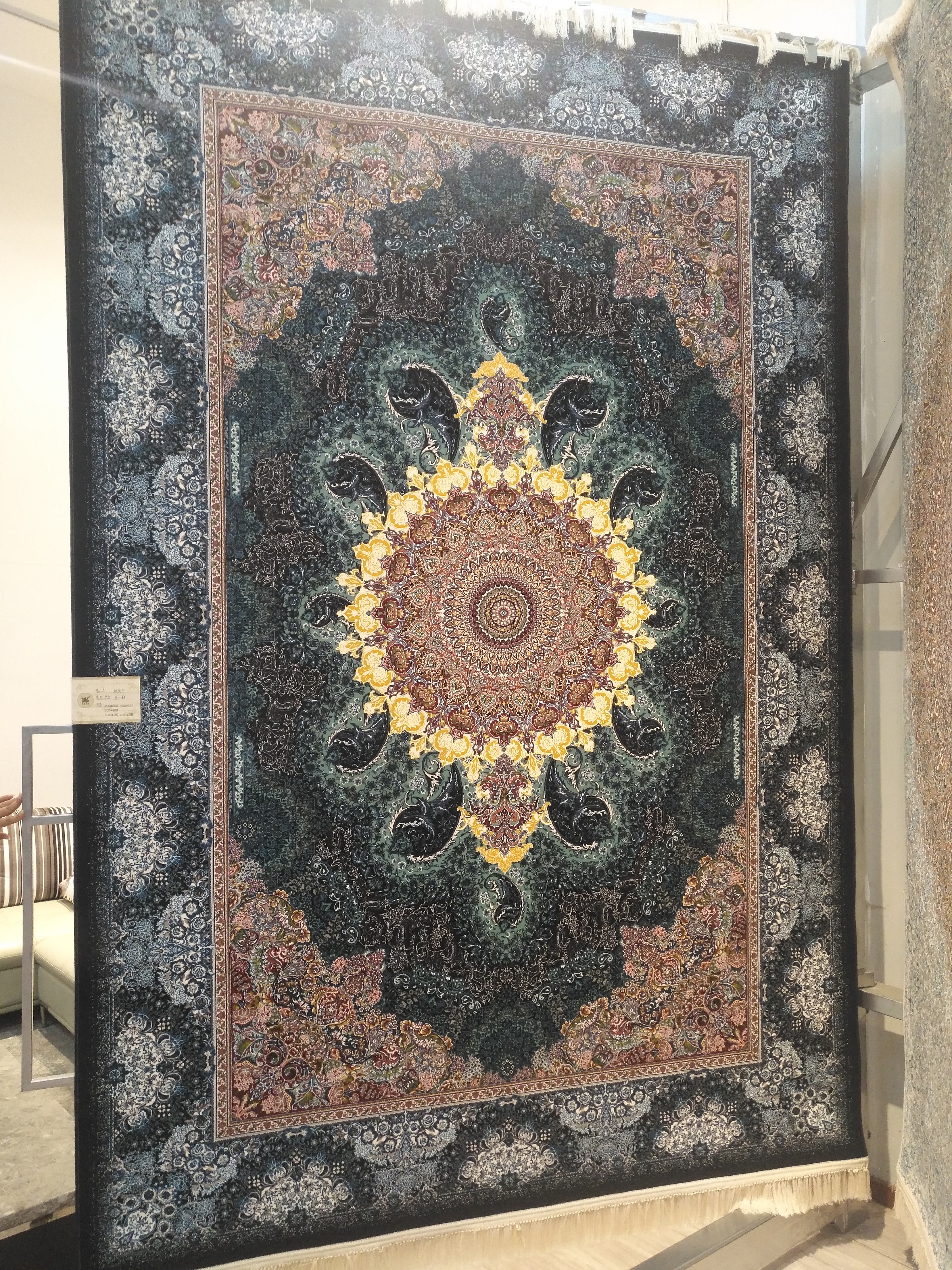 19世纪末伊朗为欧洲市场设计编织的地毯-外国地毯织品纹样-图片