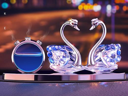 水晶天鹅汽车摆件