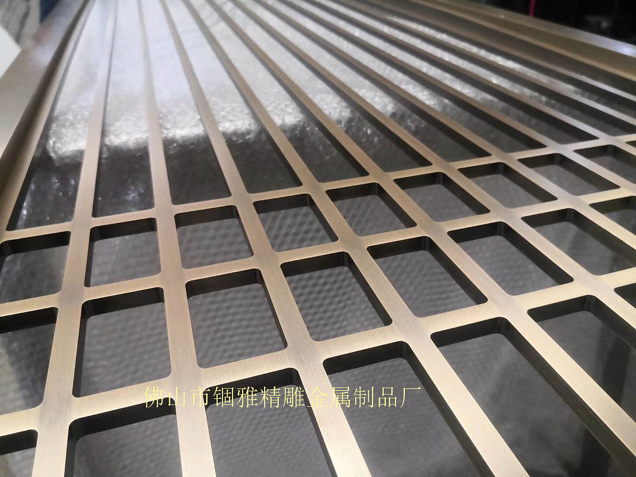 拉丝青古铜水镀细腻 铜铝雕刻屏风来图厂家定做（图ZMjAzNDA4MDUy） - 其他工业/产品 - 站酷设计师锢雅17727322215原创素材 - 站酷ZCOOL