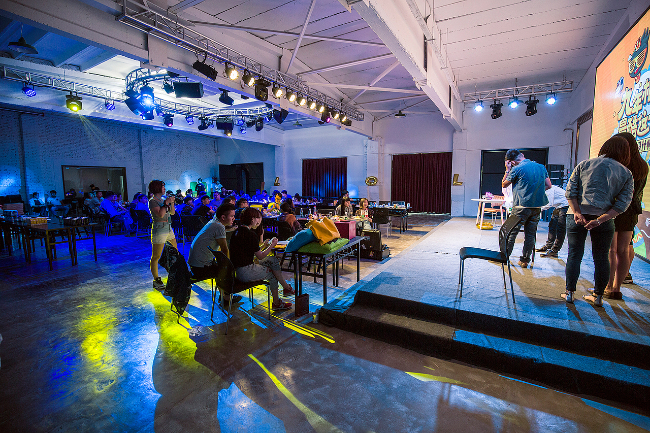 站酷九周年设计师大趴-洛阳站花絮（图ZMzM3NjA4MzY=） - 人文/纪实摄影 - 站酷设计师鲍鲍先生原创素材 - 站酷ZCOOL