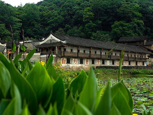 宝镜，瑶都江华的古建筑群