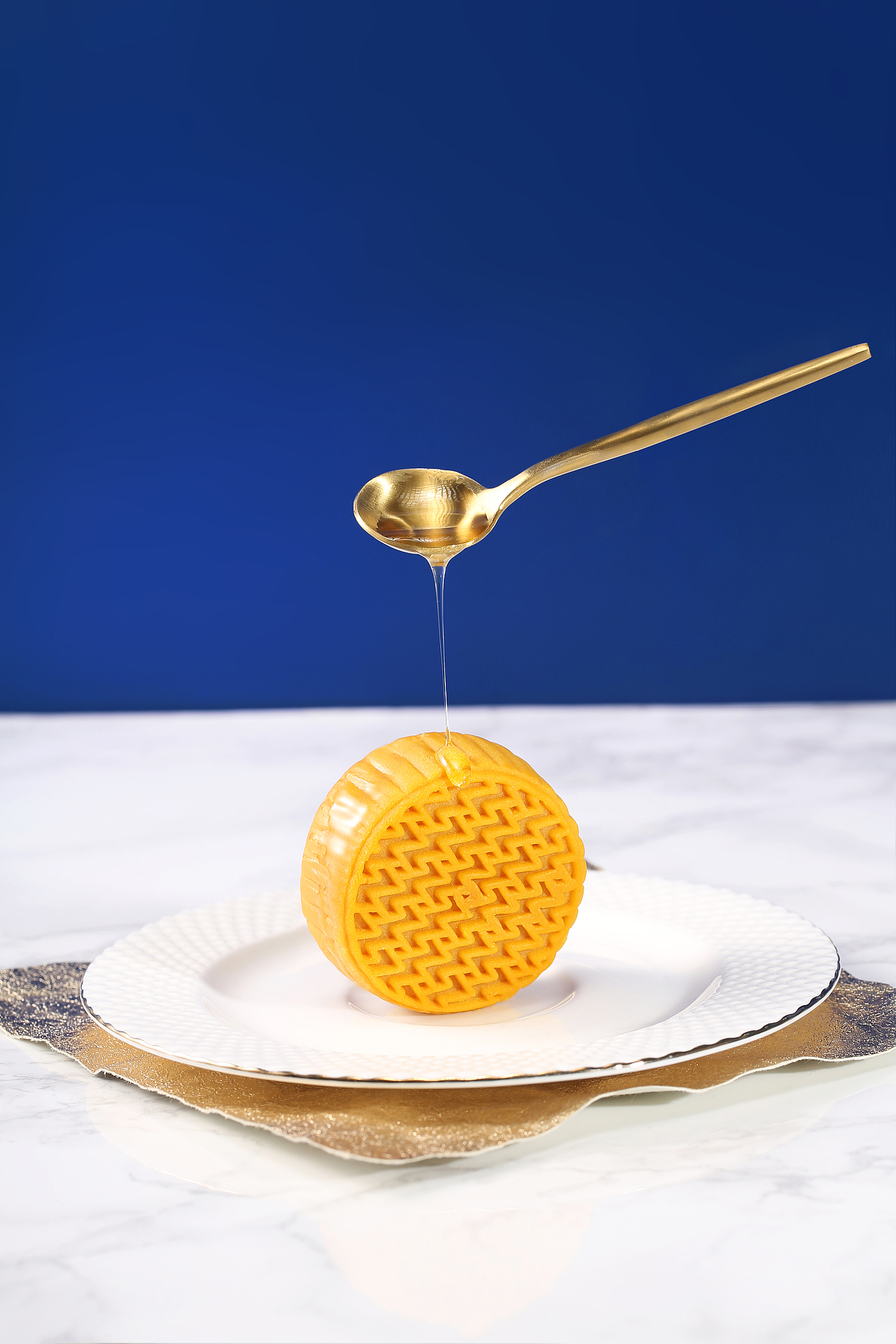 是月亮？是月饼？（图ZMTIzODczMzY4） - 产品摄影 - 站酷设计师scunz原创素材 - 站酷ZCOOL