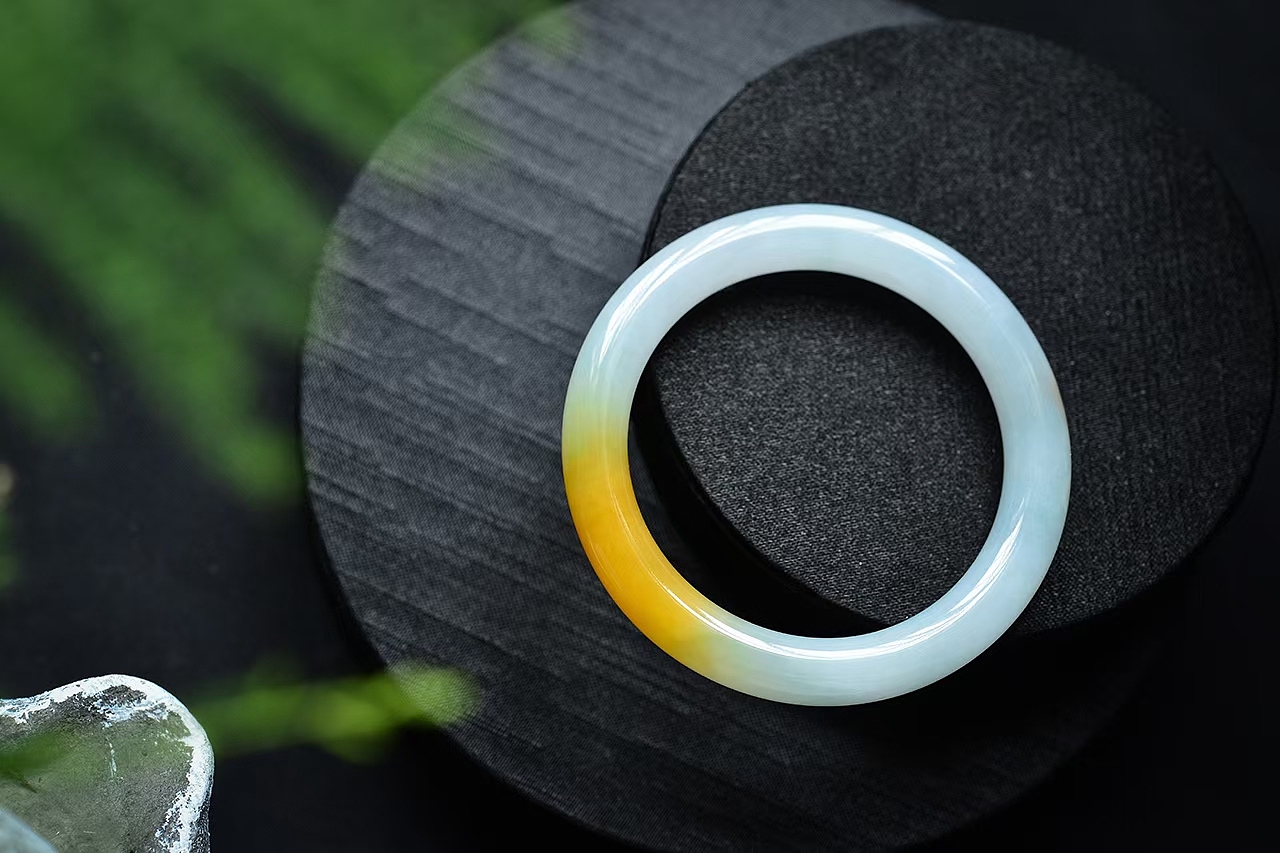 翡翠手镯（图ZMzEwNTcyNTk2） - 其他摄影 - 站酷设计师000000张原创素材 - 站酷ZCOOL