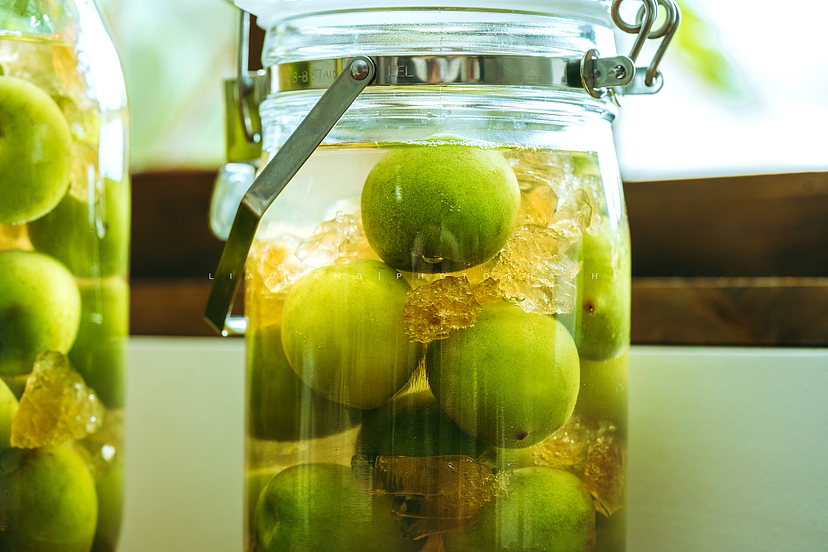 美食摄影 |自酿青梅酒