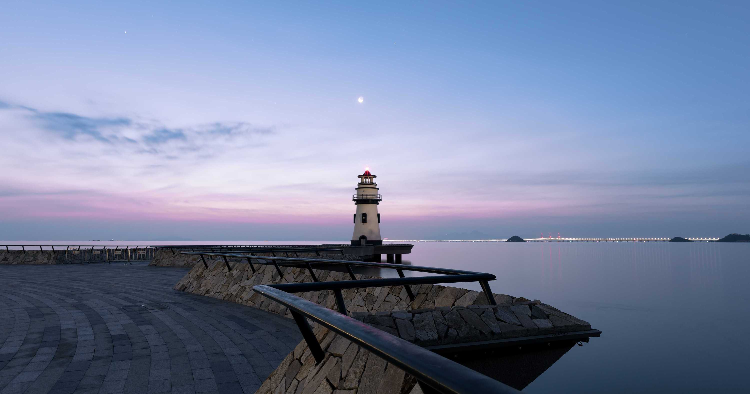 今天是首个“世界航标日”，青岛全国首次启动灯塔开放季
