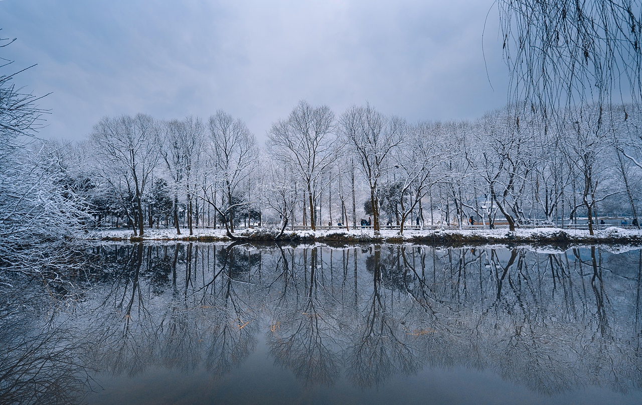 看看古意浓浓的杭州茅家埠雪景吧!