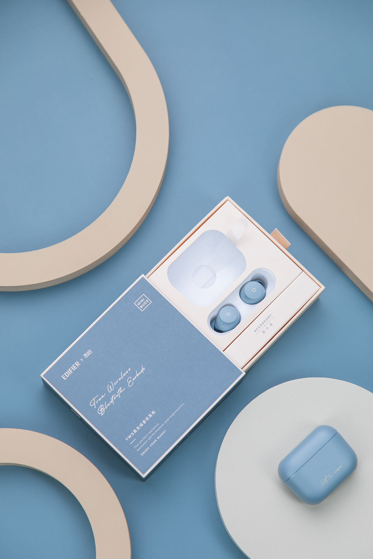 MiniBuds 雾霾蓝（图ZMjc0ODYwNjcy） - 产品摄影 - 站酷设计师云浮木YFM原创素材 - 站酷ZCOOL
