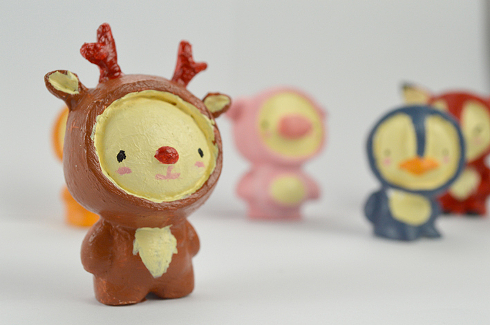 小动物泥塑与其形象的早餐杯