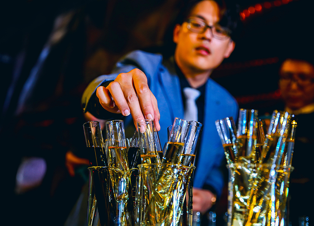 艺术双11 人人都值得拥有一件艺术品（图ZMTkzNzY2MTI0） - 其他三维 - 站酷设计师不是美术馆原创素材 - 站酷ZCOOL