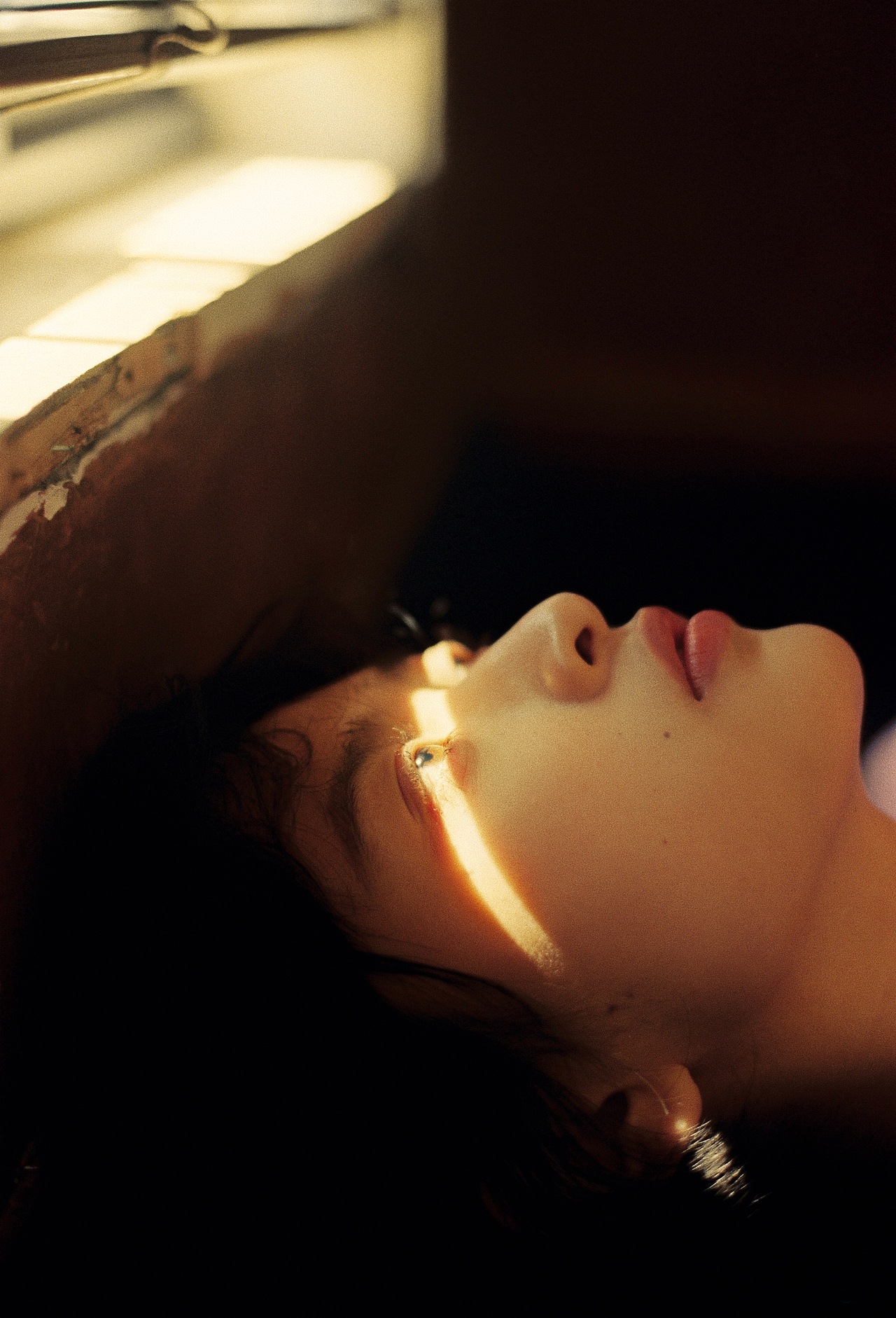 孤独深处（图ZMjkyODY5ODcy） - 人像摄影 - 站酷设计师牙疼老爷爷原创素材 - 站酷ZCOOL