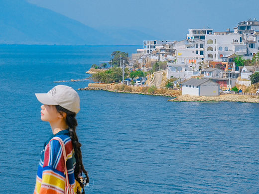 春天的风，蓝色的海