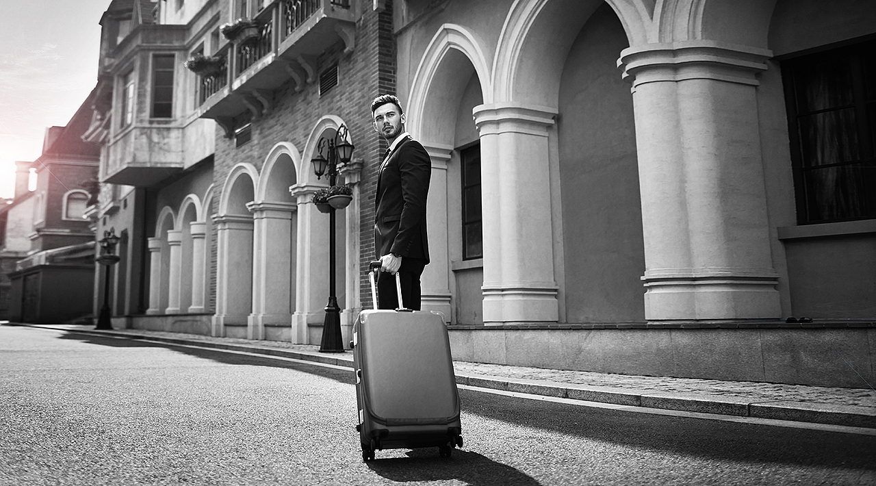 拉杆箱模特旅行箱产品拍摄/画册吊牌设计/影拓文化木头