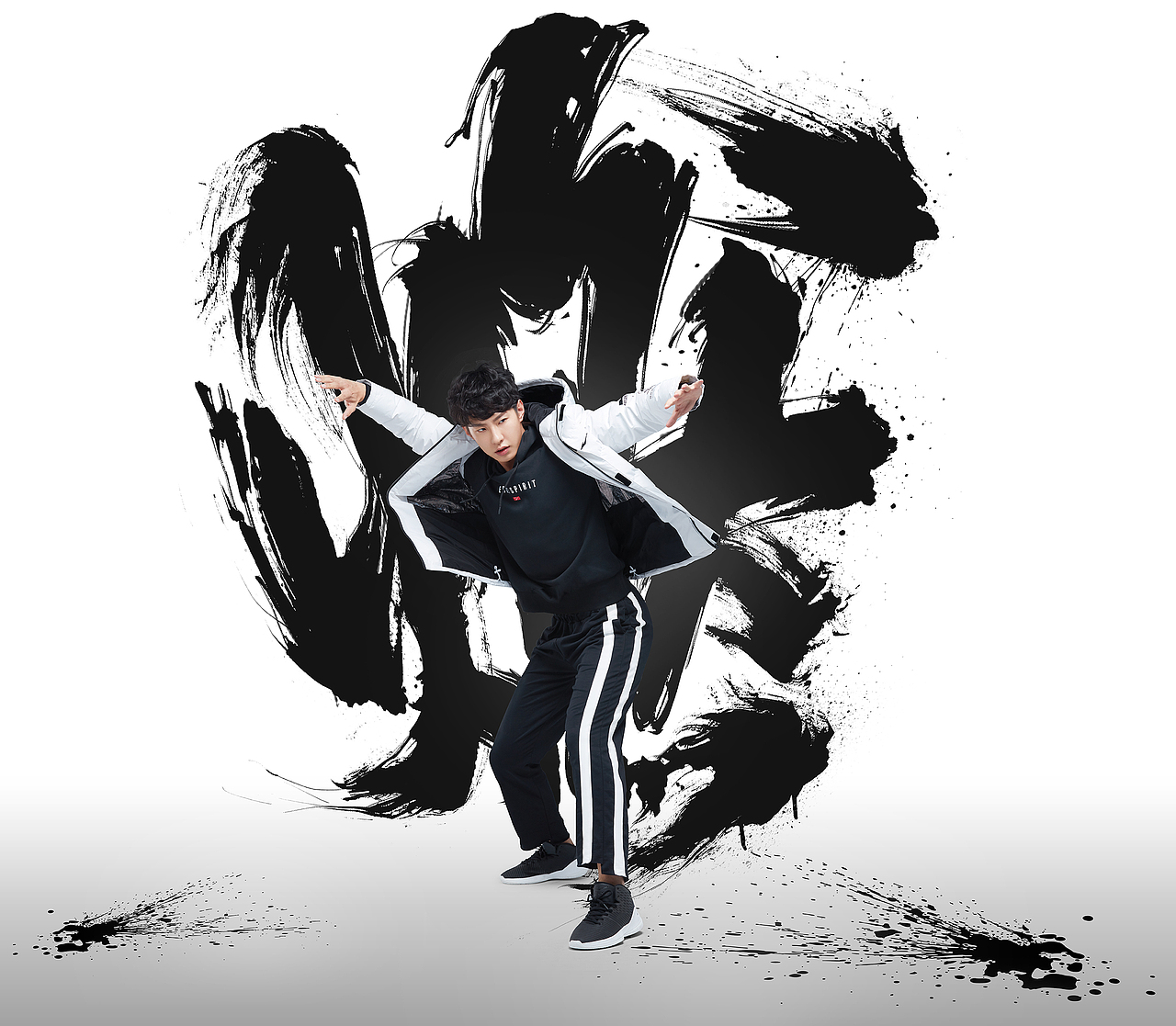 国潮品牌服装拍摄 燃（图ZMjU1Mzg2Mzgw） - 品牌 - 站酷设计师摄影师鲁成龙原创素材 - 站酷ZCOOL