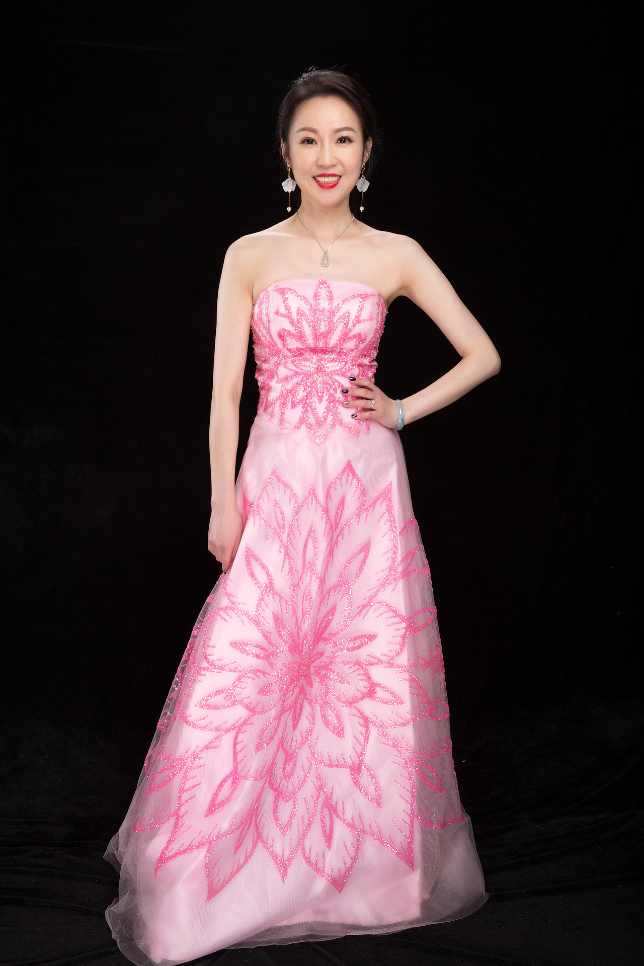 分享收藏企业男员工形象照-202104a3企业男员工形象照-202104a2企业男