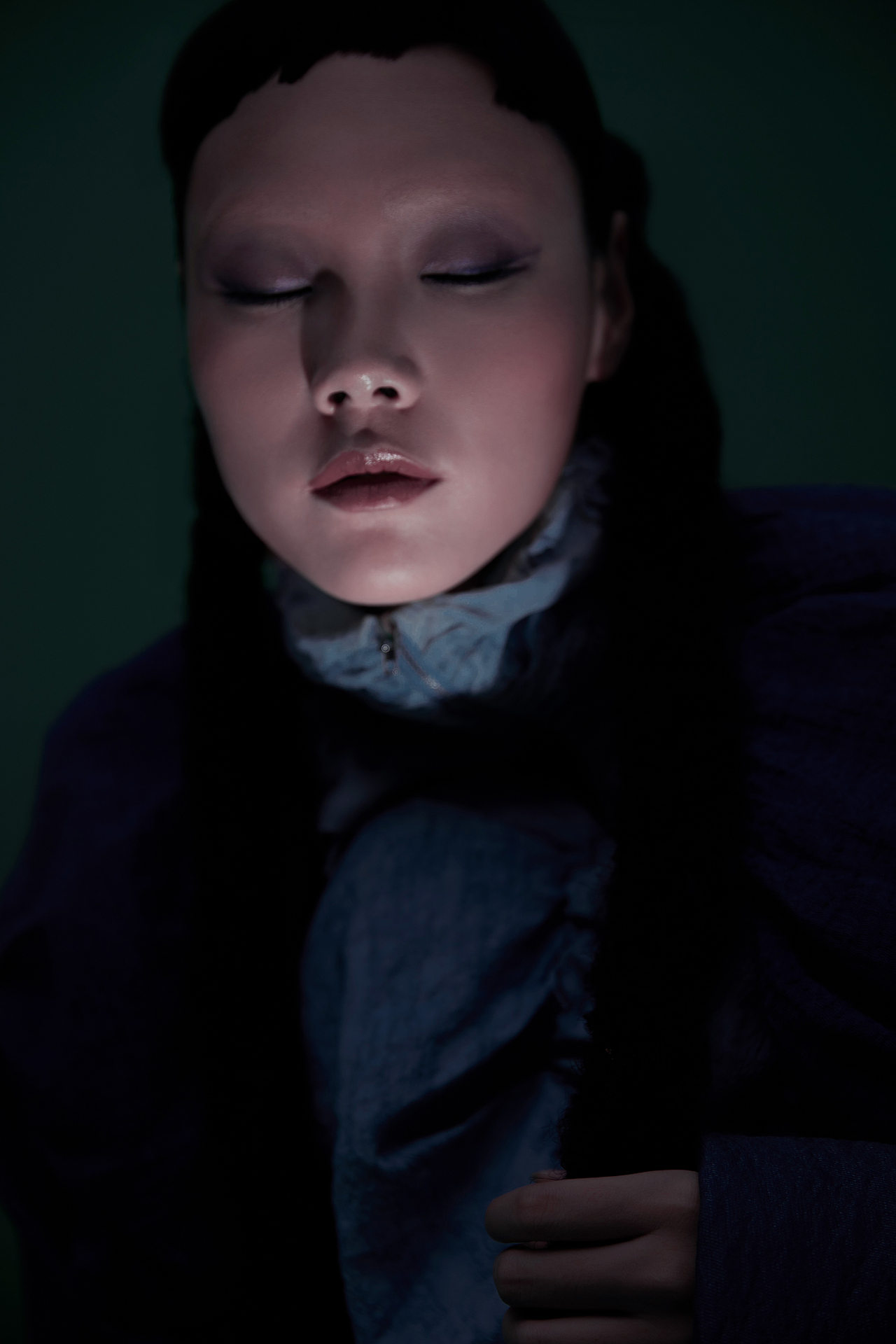 白夜行 INTO THE WHITE NIGHT