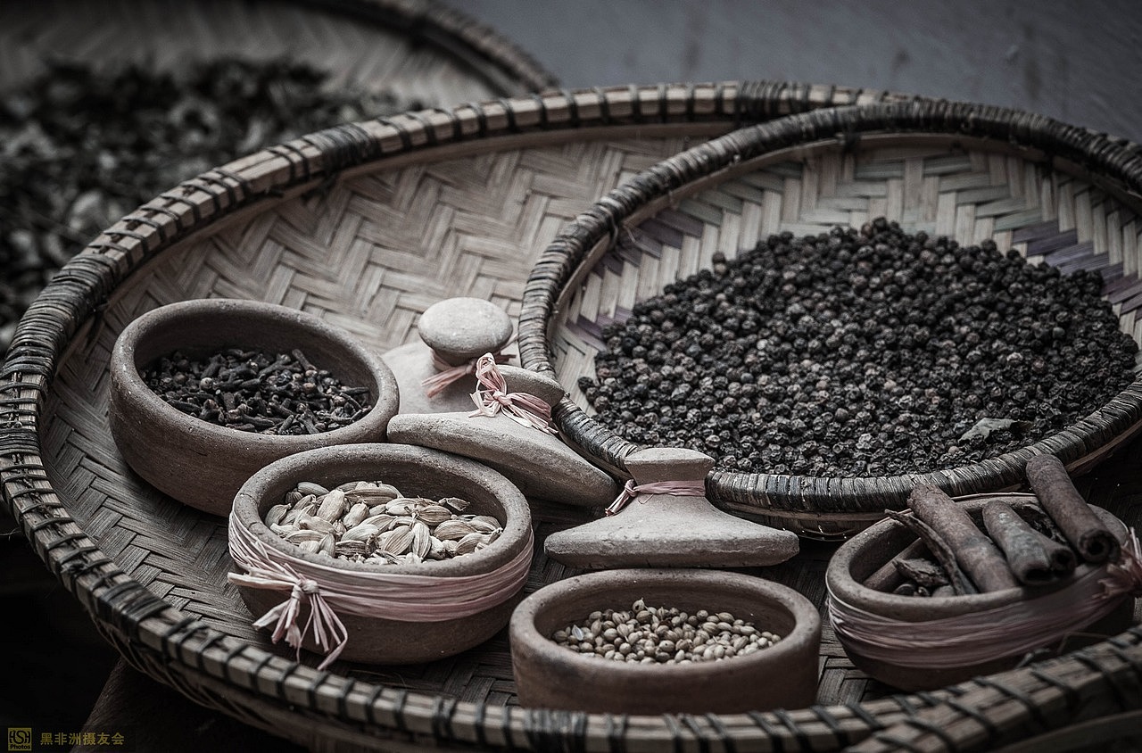 一家香薰spa店里面门口的香料