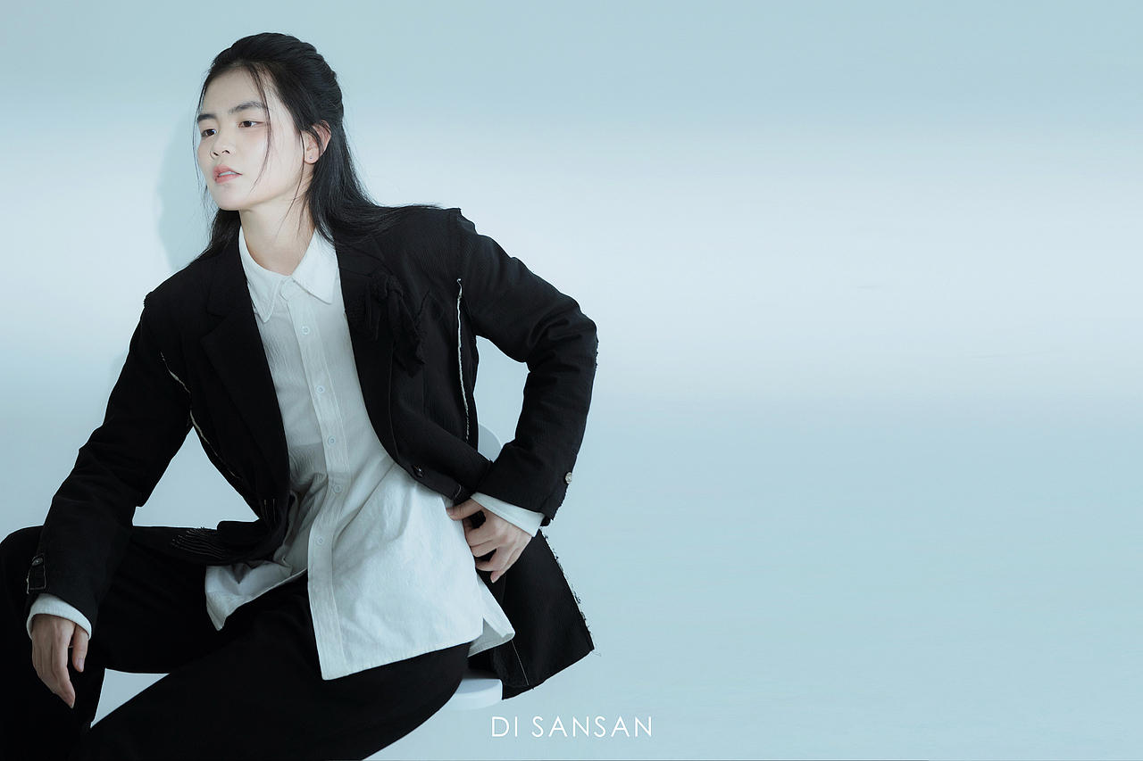 “室内光影”（图ZMzc4MzE3MTY0） - 人像摄影 - 站酷设计师笛三三原创素材 - 站酷ZCOOL