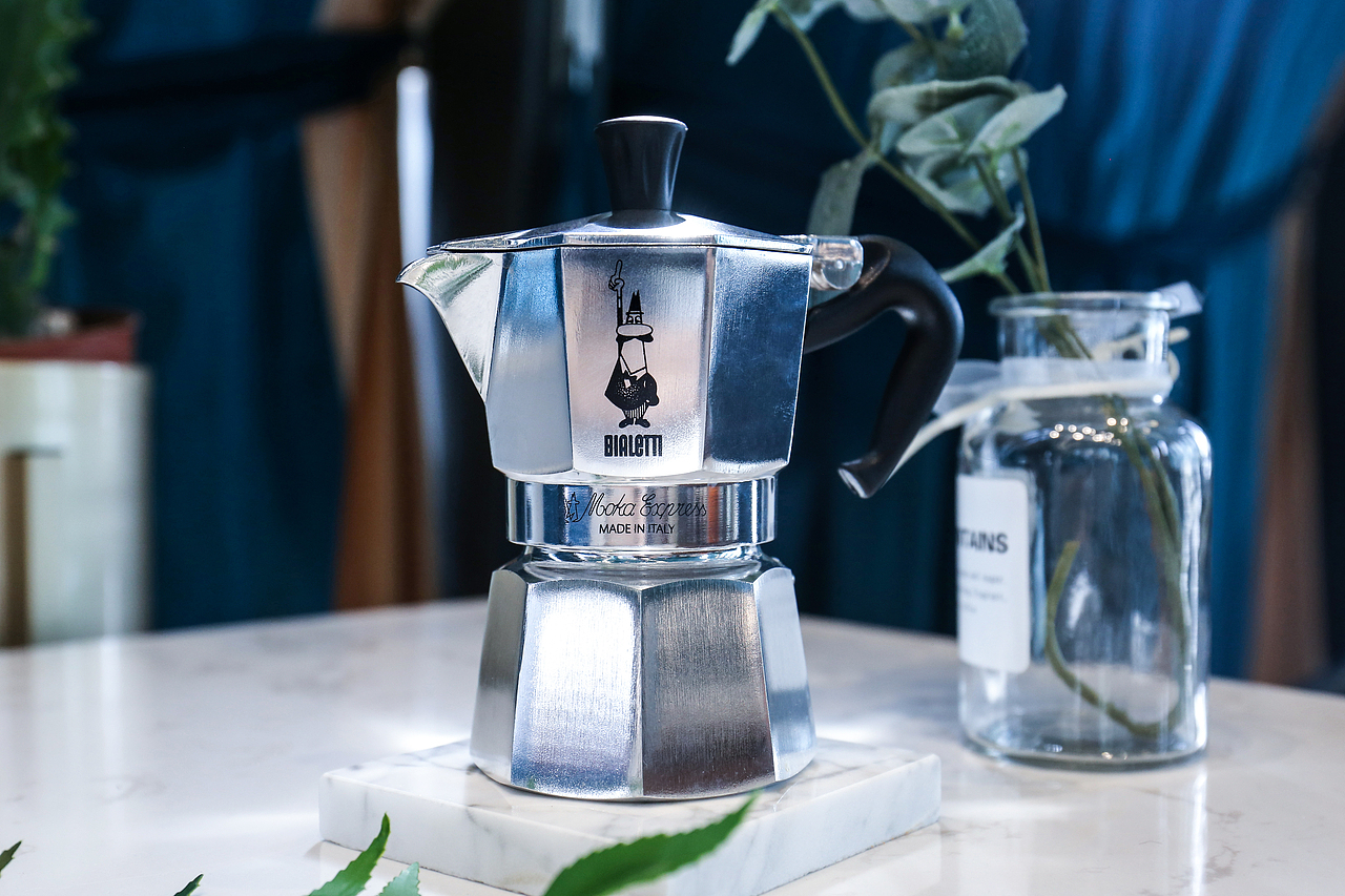 比樂蒂bialetti摩卡壺?cái)z影（圖ZMjE1ODk2OTQw） - 產(chǎn)品攝影 - 站酷設(shè)計(jì)師蘇小悠原創(chuàng)素材 - 站酷ZCOOL
