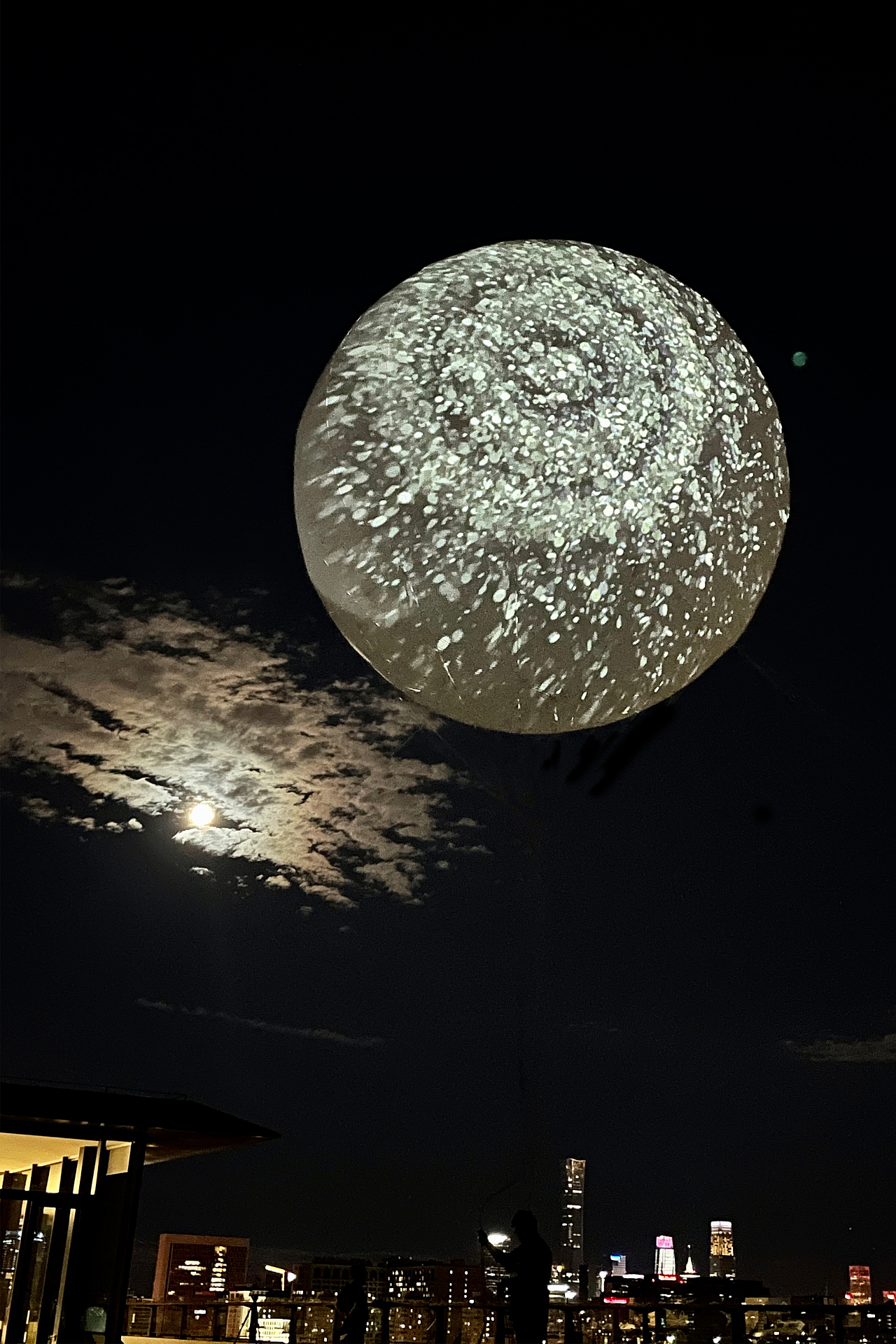 不是月亮-MAD 2021“创意点亮北京”活动的参展作品