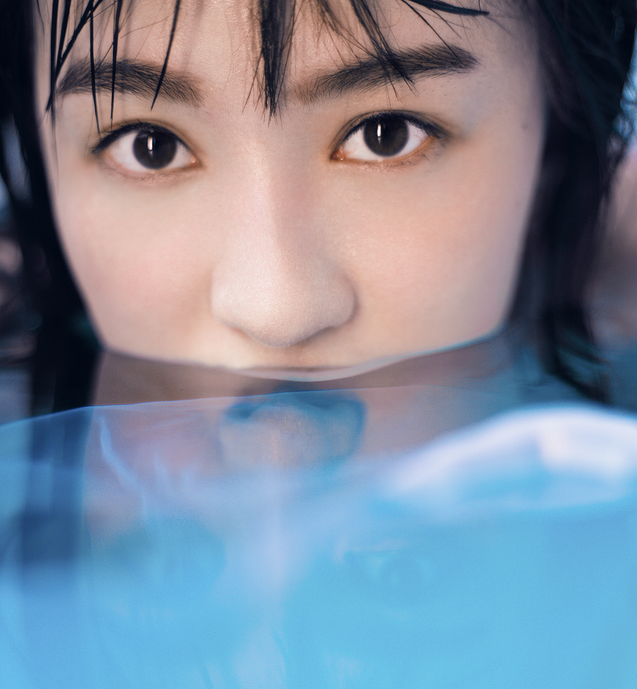 人像摄影——鱼缸里的美人鱼（图ZMjIxNDg3NjY4） - 人像摄影 - 站酷设计师千殇变无殇原创素材 - 站酷ZCOOL