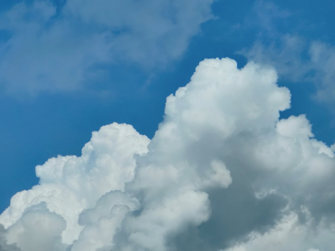 藍(lán)天白云（圖ZMjIyNDg2NTEy） - 人文/紀(jì)實攝影 - 站酷設(shè)計師江明叔原創(chuàng)素材 - 站酷ZCOOL
