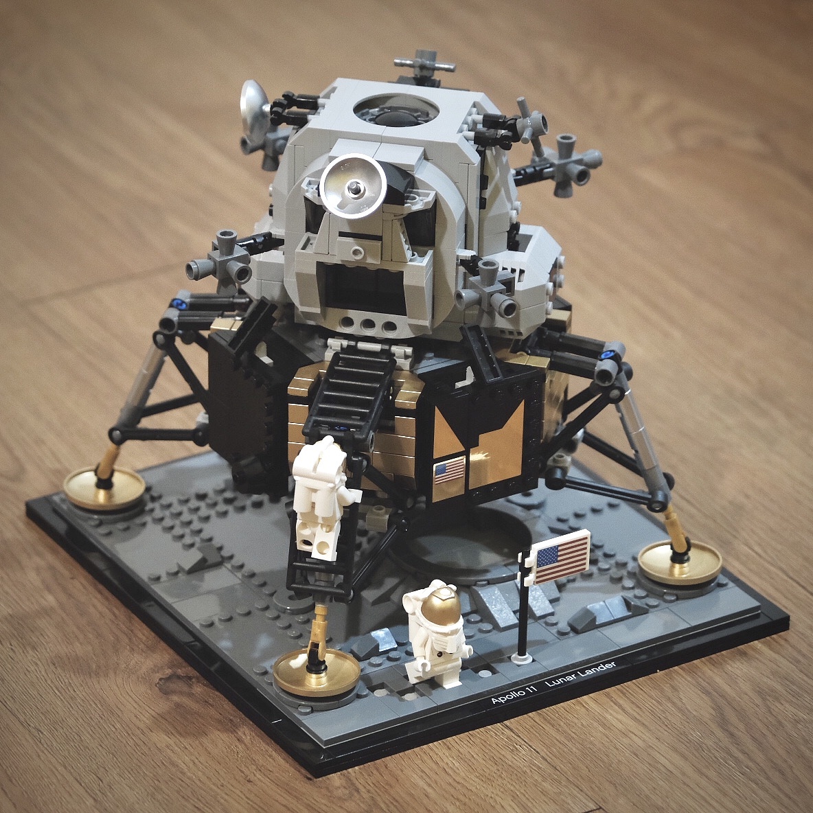 乐高阿波罗11号登月飞船
