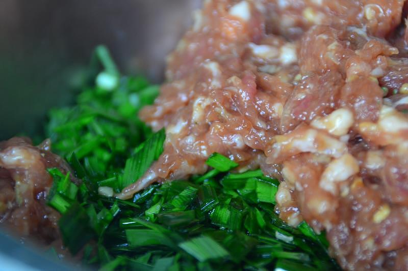 包饺子（图ZMTEwMDExMjUy） - 产品摄影 - 站酷设计师liyslove原创素材 - 站酷ZCOOL