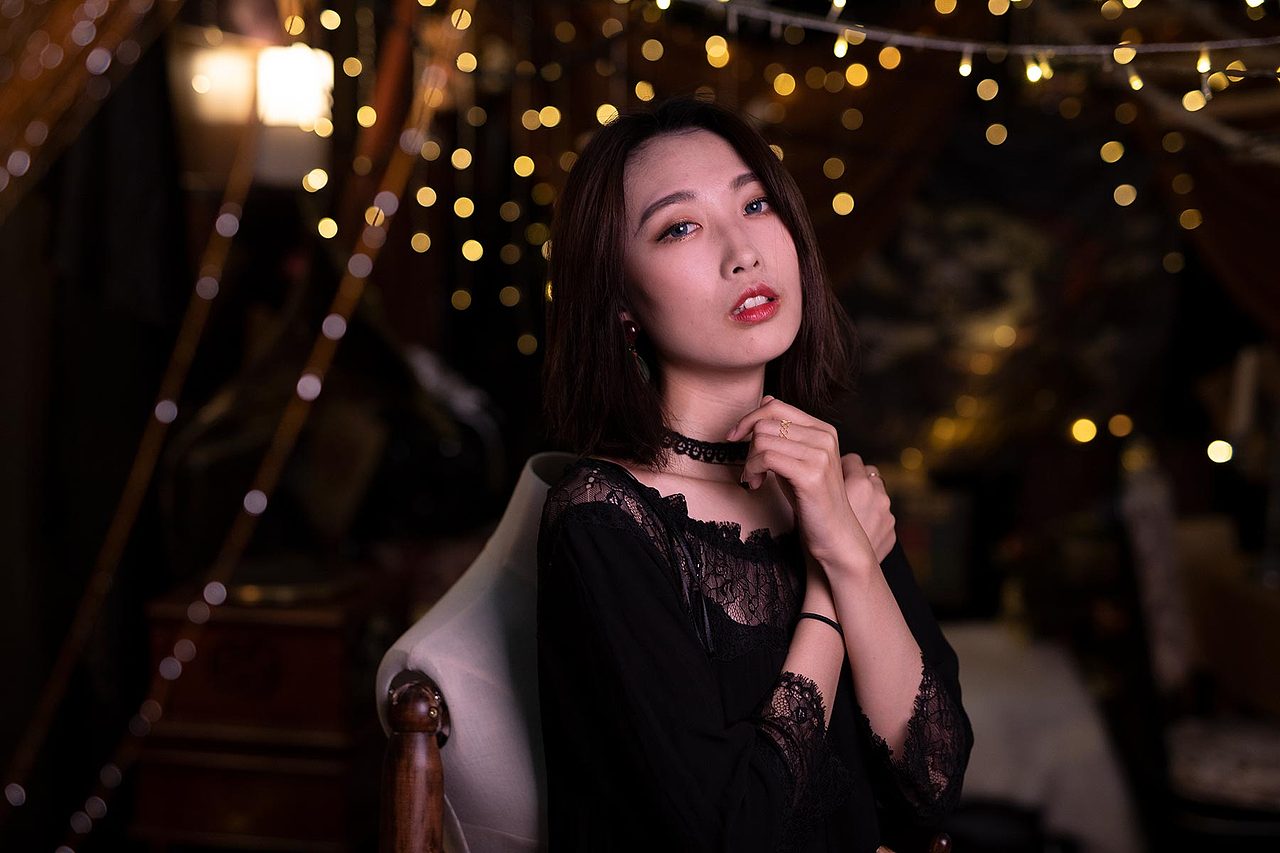 修片室内美女人像写真照附动图