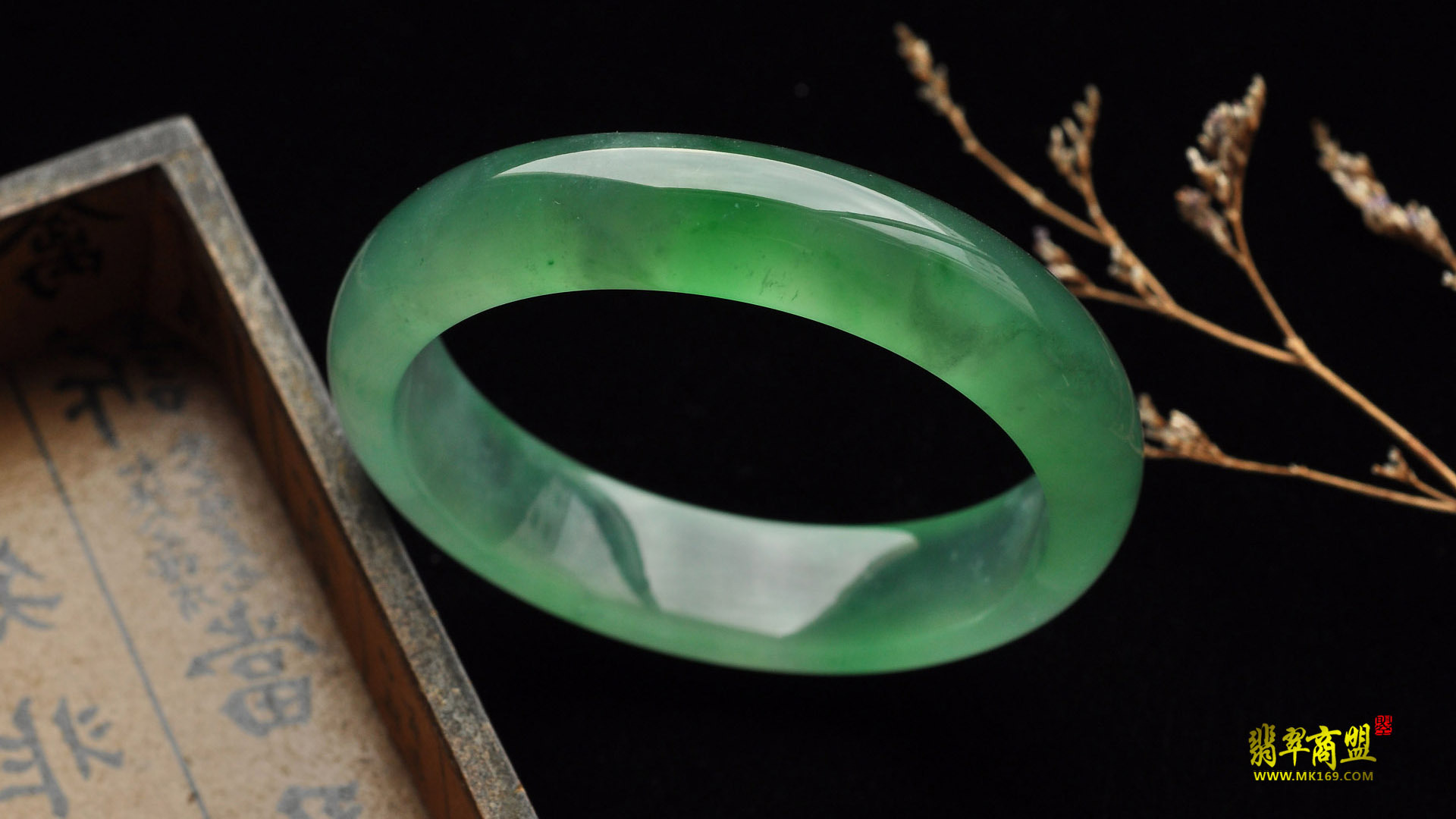 小曌翠语翡翠珠宝静物摄影19201080做壁纸