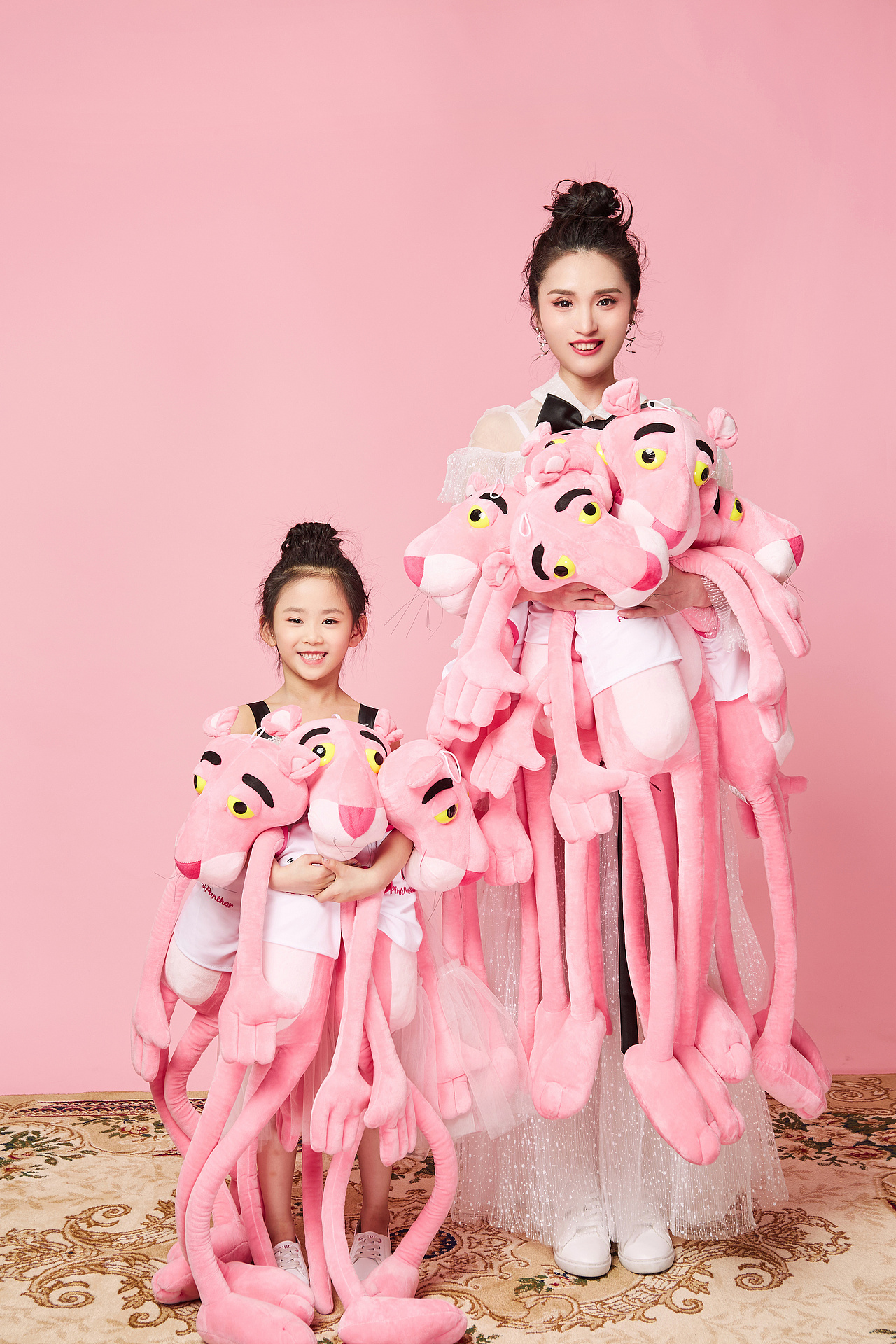 亲子全家福（图ZMjUwNDg3MzM2） - 人像摄影 - 站酷设计师雅匠海悦店原创素材 - 站酷ZCOOL