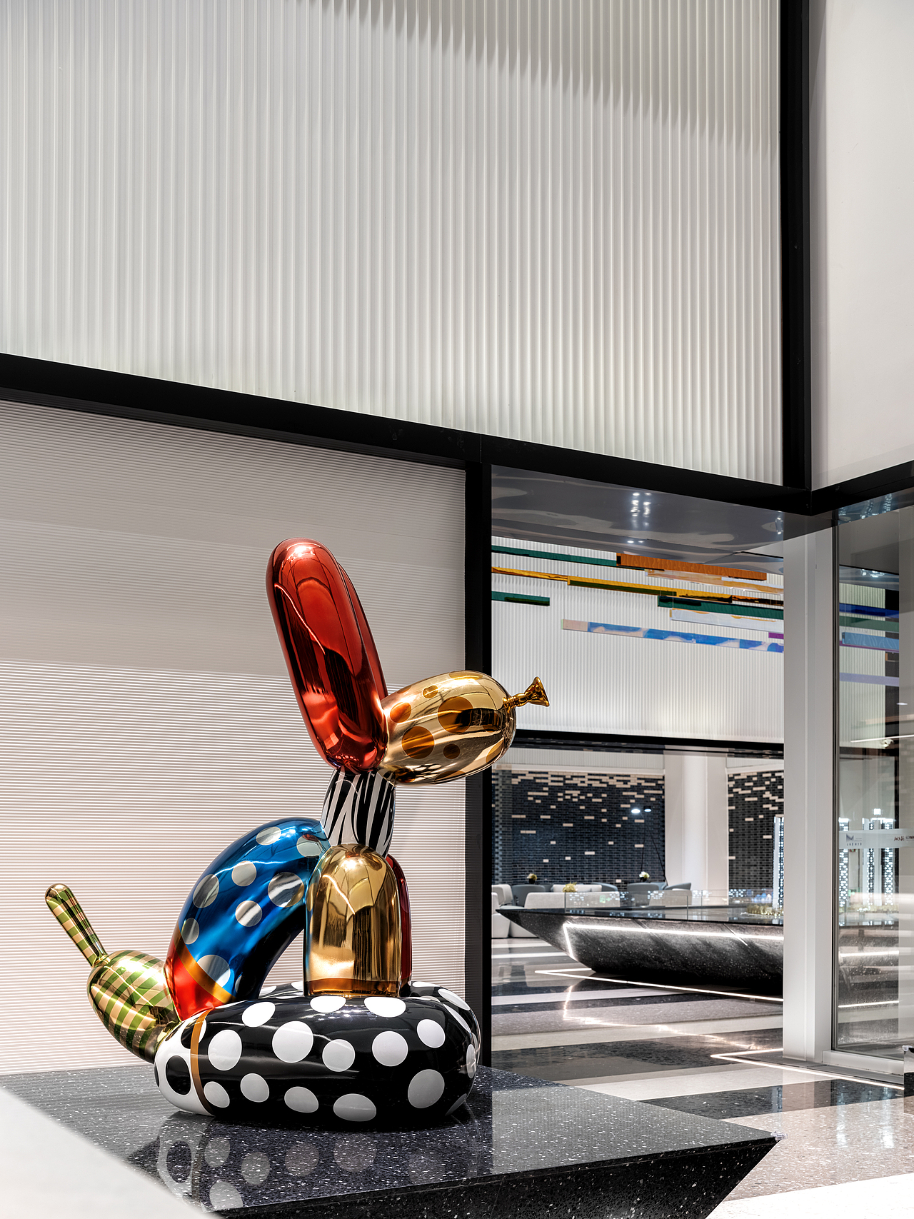 Walk The Line|阳光城·翡丽山 ✕ 潮玩艺术