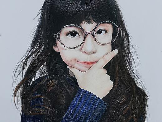 彩铅手绘——戴眼镜的女孩（个人主页-ZNDA3MDUyOTY=） - 绘画 - 站酷设计师布衣唐原创素材 - 站酷ZCOOL