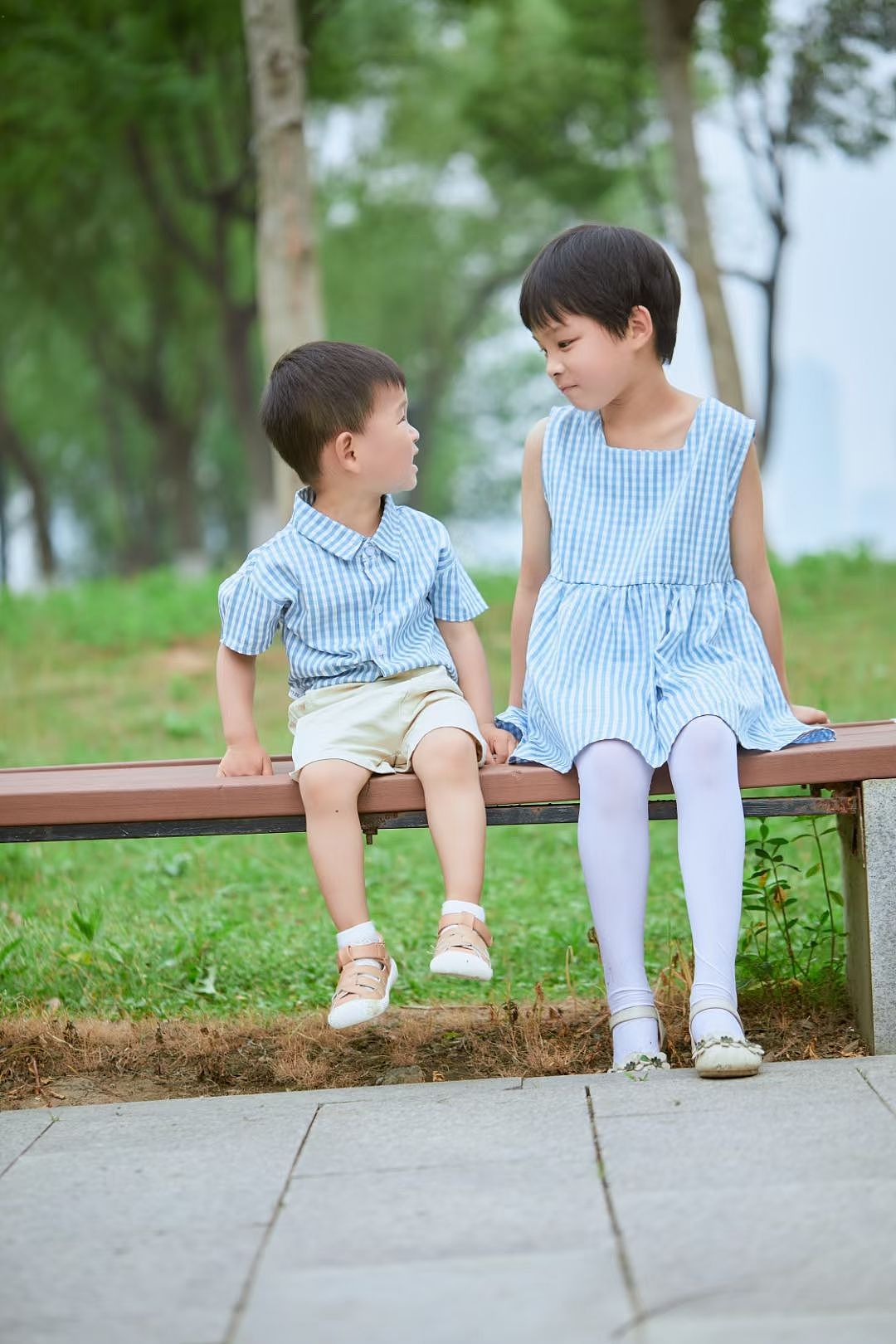 儿童摄影姐弟家人