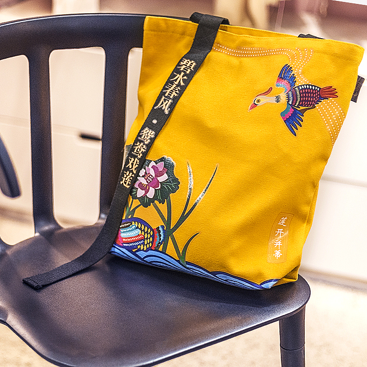 礼遇乔家-山西乔家大院产品设计-帆布包包