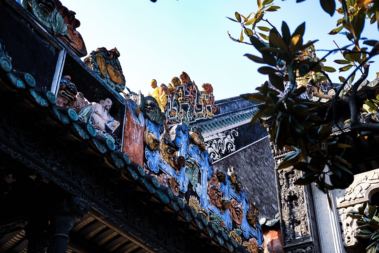 岭南传统建筑特色灰塑陶塑