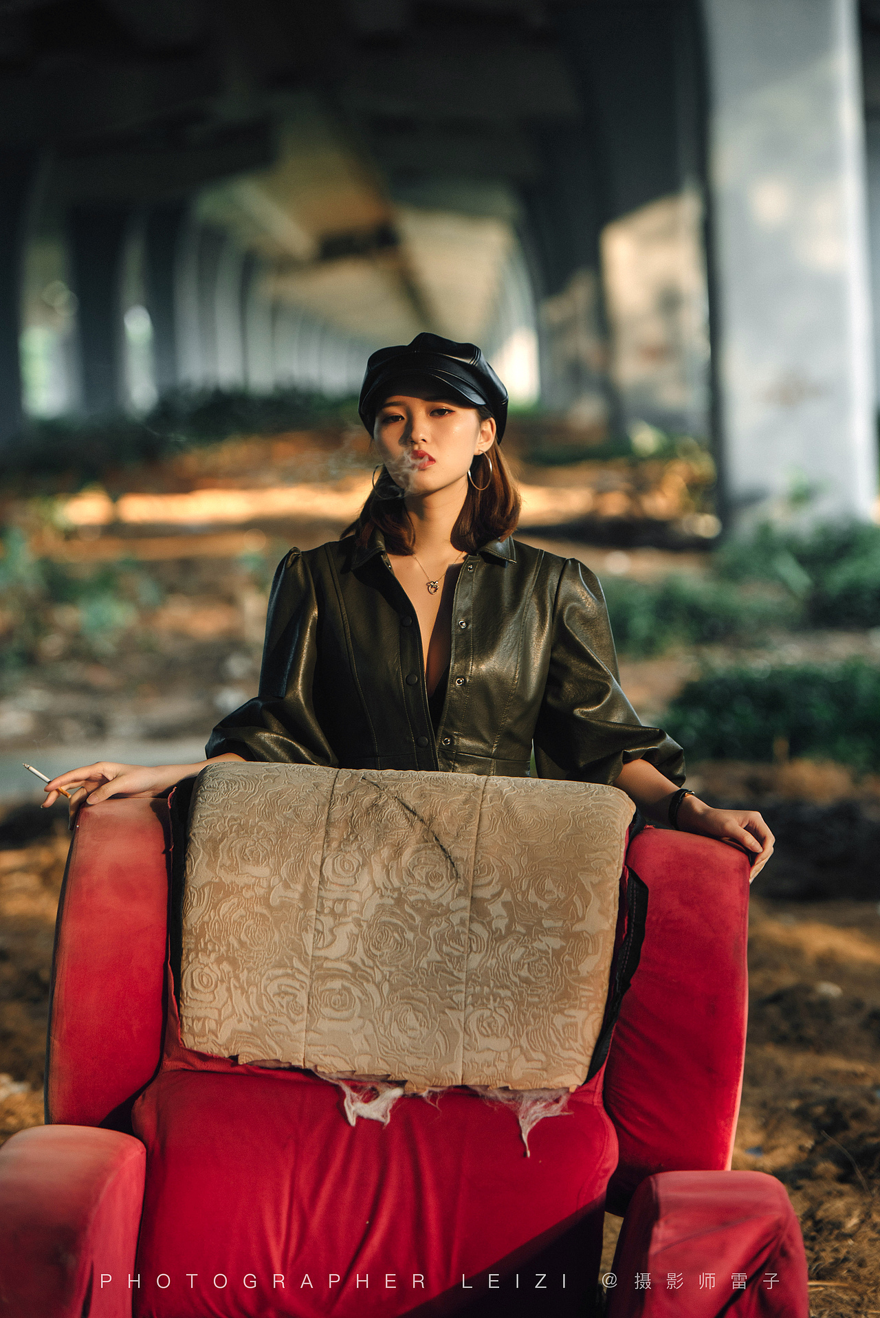 红沙发（图ZMjA1MTcxODQw） - 人像摄影 - 站酷设计师雷影集原创素材 - 站酷ZCOOL