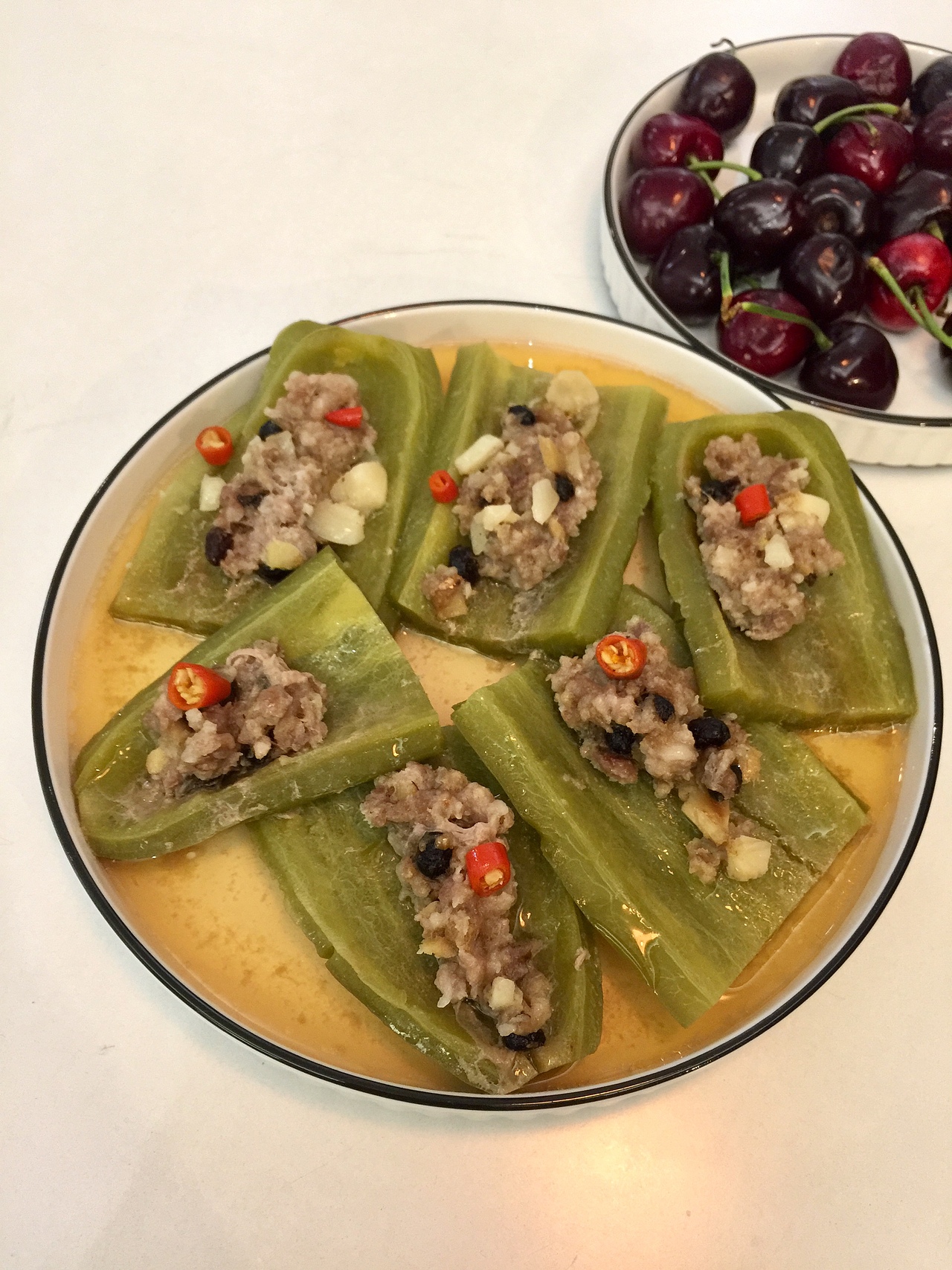 这道菜叫"忆苦思甜"