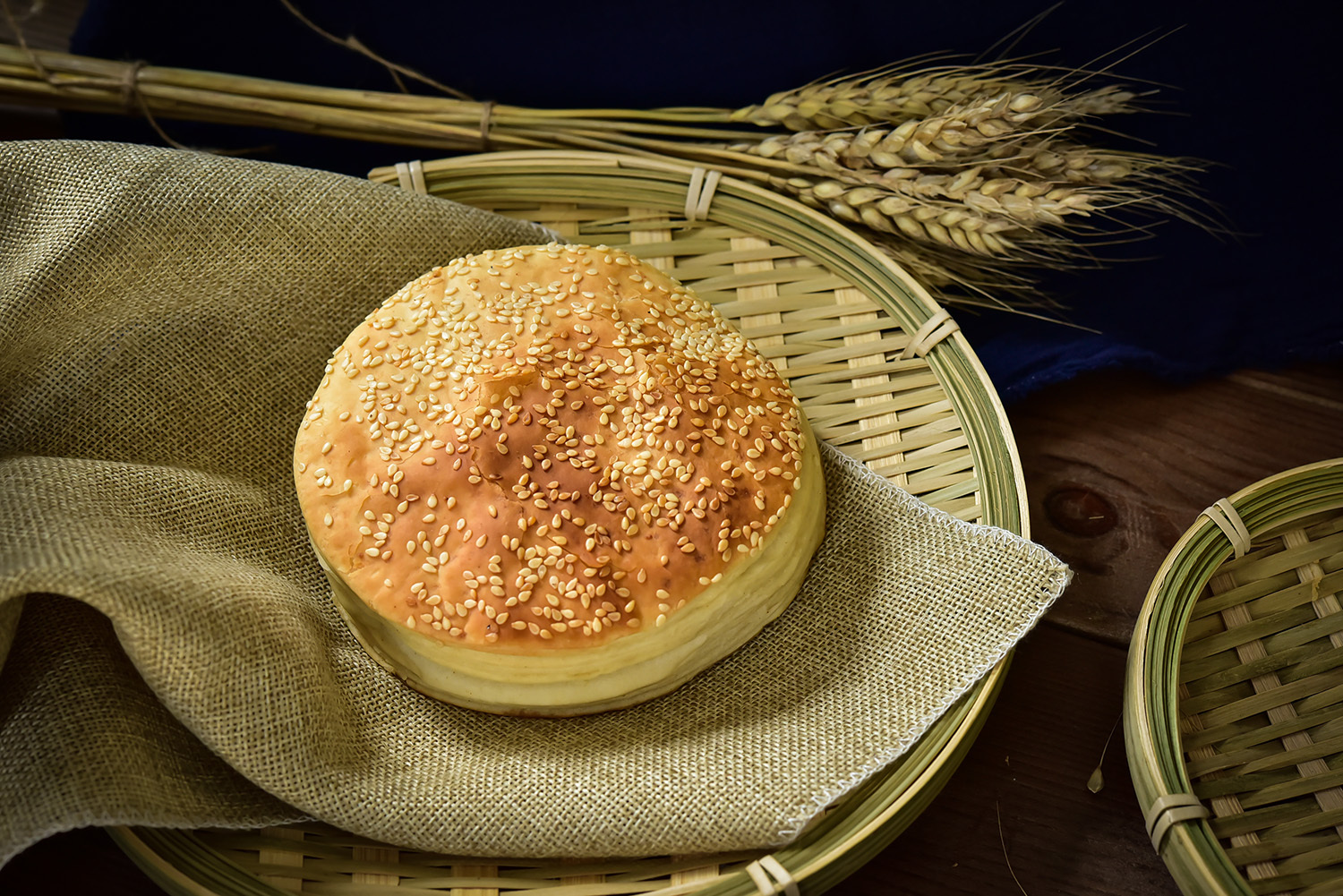 香酥芝麻饼最简单的做法，外酥里嫩，老少皆宜，一口下去满口留香_哔哩哔哩_bilibili